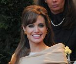 Angelina Jolie sur le tournage de The Tourist à Paris le 24 février 2010