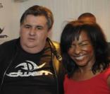 Hervé Mathoux, Isabelle Moreau, Dwen Correa, Pierre Ménès et Miss Dominique lors de la soirée de lancement de la ligne de vêtement Dwen le 18 avril 2010.