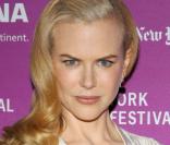 Le garde du corps de Nicole Kidman massacre un paparazzo en direct !