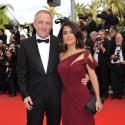Cannes 2010 - Salma Hayek littéralement impériale, non loin d'un Jean-Claude Van Damme amoureux !