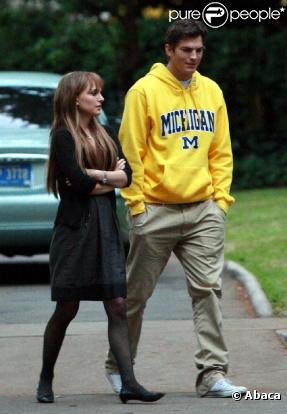 Natalie Portman et Ashton Kutcher sur le tournage de Friends with Benefits de Ivan Reitman à Los Angeles le 18 mai 2010  