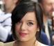 Lily Allen et sa soeur Teddy Rose arrivent aux Ivor Novello Awards, le 20 mai 2010.