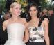 Naomi Watts monte les marches du 63e festival de Cannes, à l'occasion de la projection de Fair Game. Noah Emmerich, Khaled Nabawy et Liraz Charhi, qui figurent au casting avec elle, l'entourent. 20 mai 2010