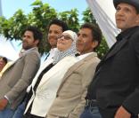 Chafia Boudraa, Sami Bouajila, Rachid Bouchareb, Jamel Debbouze et  Roschdy Zem lors du photocall du film Hors-la-loi le 21 mai 2010 durant  le festival de Cannes