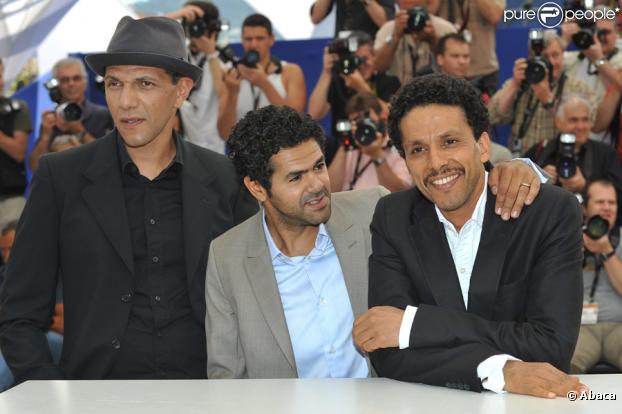 Roschdy Zem, Jamel Debbouze et Sami Bouajila lors du photocall du film Hors-la-loi le 21 mai 2010 durant  le festival de Cannes