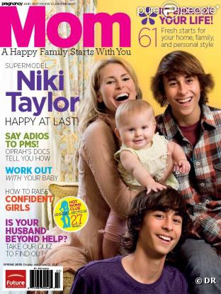 Niki Taylor et ses trois enfants en couverture du magazine Mom