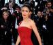 Salma Hayek, magistrale tout au long du Festival de Cannes dans des créations Gucci Première