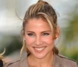 La comédienne espagnole Elsa Pataky... elle n'a pas lésiné sur le décolleté ! 