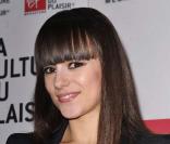 Numéro 2 du classement  FHM  2010 : Alizée. L'ancienne protégée de Mylène Farmer a laissé tomber sa panoplie de Lolita et pour un costume electrochic. 