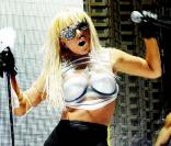 Numéro 93 du classement  FHM  2010 : Lady Gaga 