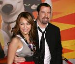 Miley Cyrus et John Travolta à l'avant-première de Volt en novembre 2008 