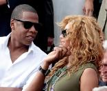 Beyoncé et Jay-Z assistent à la finale Hommes de Roland-Garros le 6 juin 2010 : Jay-Z affiche sa tendresse ! 