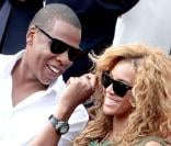 Beyoncé et Jay-Z assistent à la finale Hommes de Roland-Garros le 6 juin 2010 : leur complicité éclate sous le soleil<br />