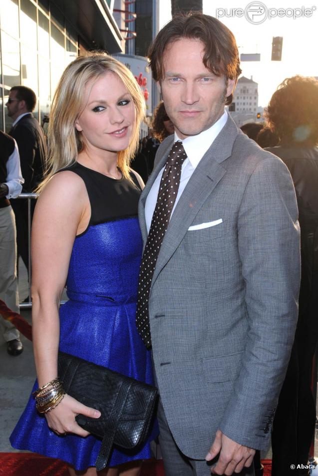 Le très beau couple (à la ville comme à l'écran) formé par Anna Paquin et Stephen Moyer, à l'occasion de la présentation de la troisième saison de la série  True Blood , au Cinerama Dome d'Hollywood, à Los Angeles, le 8 juin 2010.