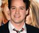 T.R. Knight, l'ancien médecin de Grey's Anatomy, a retrouvé du travail... et un nouveau chéri !