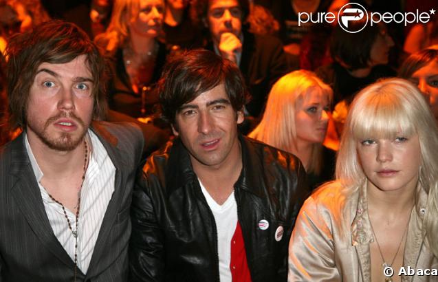 Julien Doré, Pierre-Mathieu et la chanteuse Micky Green