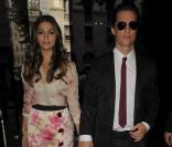 Camila Alves et Matthew McConaughey lors du défilé Dolce & Gabbana, le 19 juin 2010 à Milan