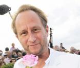 Benoît Poelvoorde rejoint le collectif Ensemble pour l'égalité pour lutter contre l'homophobie !