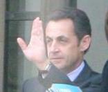 Nicolas Sarkozy et son épouse Carla Sarkozy sur le départ pour l'Afrique du Sud