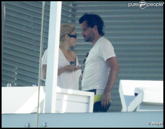 Shakira et son amoureux Antonio de la Rua à Barcelone le 22 juin 2010