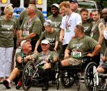 Le 27 juin 2010, le prince Harry, dans le cadre de sa visite de trois jours à New York pour promouvoir sa fondation Sentebale, participait à une course de charité dans Central Park.