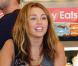 Miley Cyrus, entourée de quelques amis, se promène dans les rues de Los Angeles, vendredi 2 juillet.