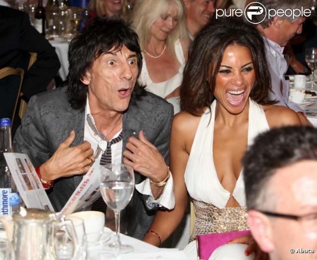 Silver Clef Awards à Londres, le 2 juillet 2010 : Ronnie Wood et Anna Araujo