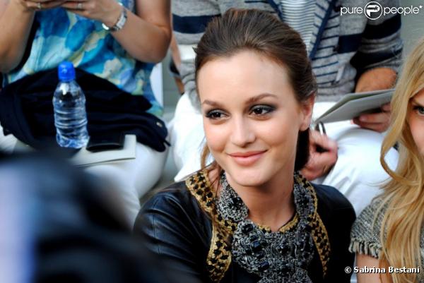 Leighton Meester au défilé Chanel Haute Couture 2010/2011 le 6 juillet 2010 au Grand Palais
