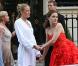 Blake Lively et Leighton Meester sur le tournage de Gossip Girl, avenue Montaigne à Paris. Le 9 juillet 2010