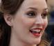 Blake Lively et Leighton Meester sur le tournage de Gossip Girl, avenue Montaigne à Paris. Le 9 juillet 2010