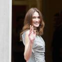 Carla Bruni, toujours très stylée, côtoie de près Diane Kruger et même la sulfureuse Lady Gaga !