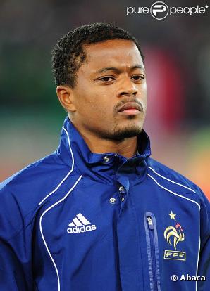 La commission créée pour enquêter sur le fiasco des Bleus en Afrique du Sud a rendu son rapprot au Conseil Fédéral, qui a décidé de déférer 5 joueurs en commission de discipline. Dont Patrice Evra. 