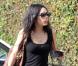 Vanessa Hudgens se promène seule, glacière à la main, dans les rues de Los Angeles, vendredi 30 juillet.