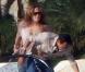 J-Lo, son époux Marc Anthony, et leurs enfants se reposent sous le soleil de Mexico. Juillet 2010