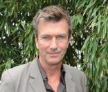 Philippe Caroit, qui incarne le personnage principal de la série  R.I.S. : Police Scientifique , quitte la série.