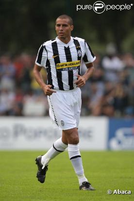 Le footballeur David Trezeguet quitte la Juventus de Turin pour rejoindre la Liga espagnole et le club Hercules Alicante.