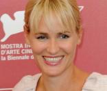Judith Godrèche, lors du photocall de  Potiche  à la 67e Mostra de Venise, le 4 septembre 2010.