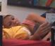 Amélie dort avec la photo de son Senna dans Secret Story 4