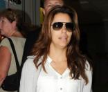 Eva Longoria a son arrivée à l\'aéroport d\'Heathrow, le 4 septembre 2010