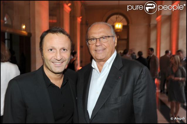 Arthur et Gérard Louvin au cocktail de rentrée de TF1 (13 septembre 2010 au Palais Brongniart)