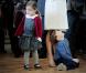 Mary de Danemark assiste avec ses enfants Isabella et Christian à une cérémonie officielle à Copenhague dans le palais d'Amalienborg le 21 septembre 2010
