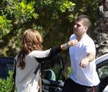 Demi Lovato apparaît très complice avec un jeune homme, samedi 25 septembre, à Los Angeles... Ce n'est autre que Rob, le petit frère des soeurs Khloe, Kim et Kourtney Kardashian.