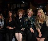 Lola Dewaere, Blandine Bellavoir, Jeane Manson et sa fille Marianne lors de la présentation de la collection printemps-été 2011 de Christophe Guillarmé au Balajo à Paris le 29 septembre 2010