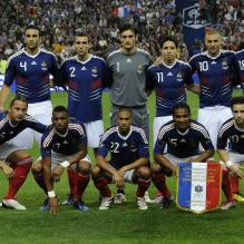 Samedi 9 octobre 2010, la France battait la Roumanie 2 à 0 au Stade de France, dans le cadre des éliminatoires pour l'Euro 2012. Un succès qui a provoqué la liesse du Stade de France, tandis que "quelque chose se crée" pour Laurent Blanc.