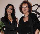 Deborah et Claudia Cardinale pour le 17e gala Faire Face, à l'opéra d'Avignon, le 9 octobre 2010 