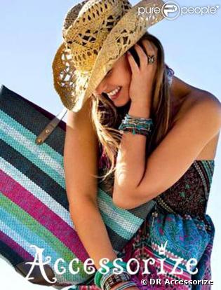 Bar Refaeli pour Accessorize