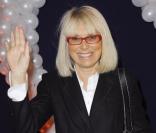 Mireille Darc lors de la générale de la comédie musicale Mamma Mia au Théâtre Mogador à Paris le 28 octobre 2010  