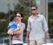 Sandra Bullock et son fils Louis font du shopping à Austin accompagnés par un bodyguard le 21 octobre 2010