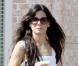 Sandra Bullock va prendre un café chez Starbucks avant d'aller chercher queluques carton dans un local à Austin le 25 octobre 2010