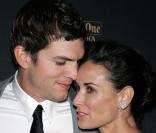 Suite aux rumeurs qui le disaient infidèle, Ashton Kutcher a tenu à rendre hommage à son épouse, Demi Moore : 